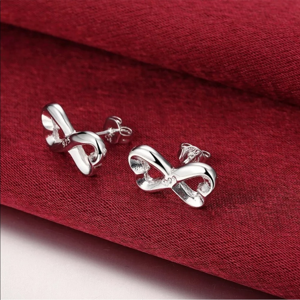 💖 Sterling Silver Double Heart Eternity Stud Earrings NEW - Picture 4 of 7
